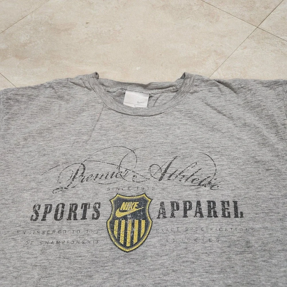 VTG Y2K 2000s NIKE Mens L Large Sport Apparel Spellout Swoosh T Shirt Silver Tag